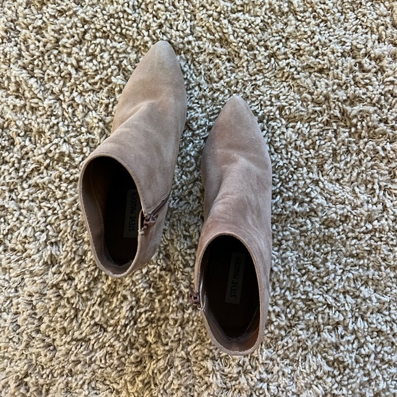 Steve Madden Suede booties size 8.5 - Picture 4 of 4